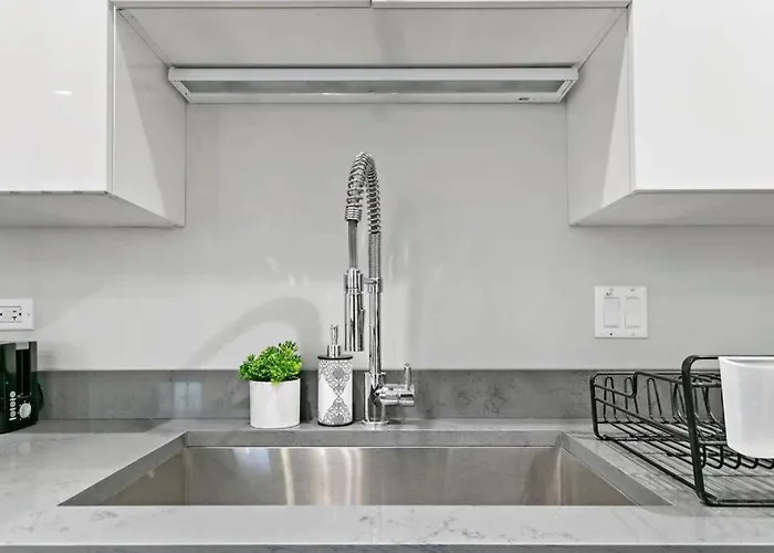 2br Trendy Urban - Division 102w 202w 302w Rep * Chicago