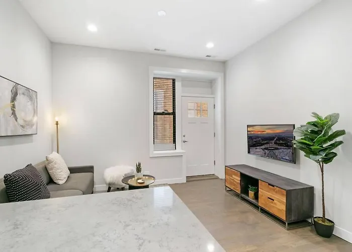 2br Trendy Urban - Division 102w 202w 302w Rep Chicago
